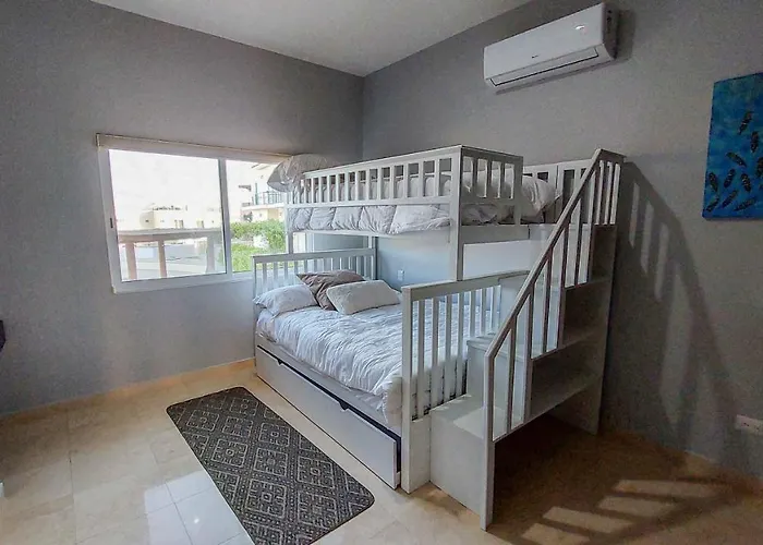 Villa Private In Gated Community Pet-friendly