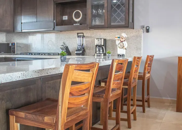 Villa Private In Gated Community Pet-friendly *