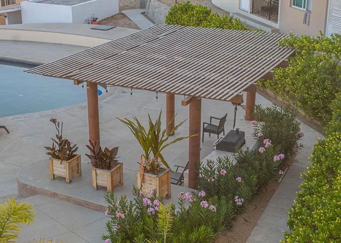 Private In Gated Community Pet-friendly *